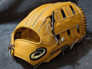 ASICS Japan Gold Stage Royal Road 12.75 inch Outfielder Glove ASICS Japan Gold Stage Royal Road 12.75 inch Outfielder Glove